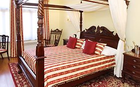 King Charles Boutique Residence